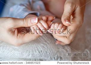 幼儿与母视频,幼儿与母爱的温馨瞬间